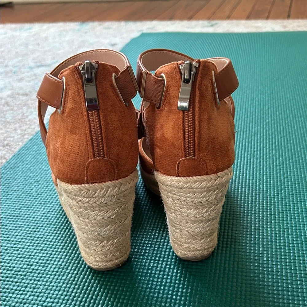 N/A maybe worn