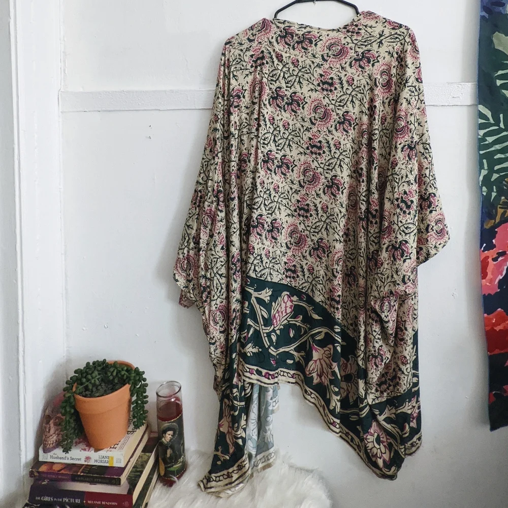 Chaser Oversized Boho Paisley Floral Tapestry Kimono